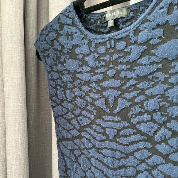 Bodycon Dynamite Patern Dress - Picture 3 of 3